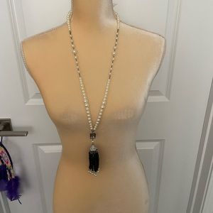 Long 1920’s esq necklace.